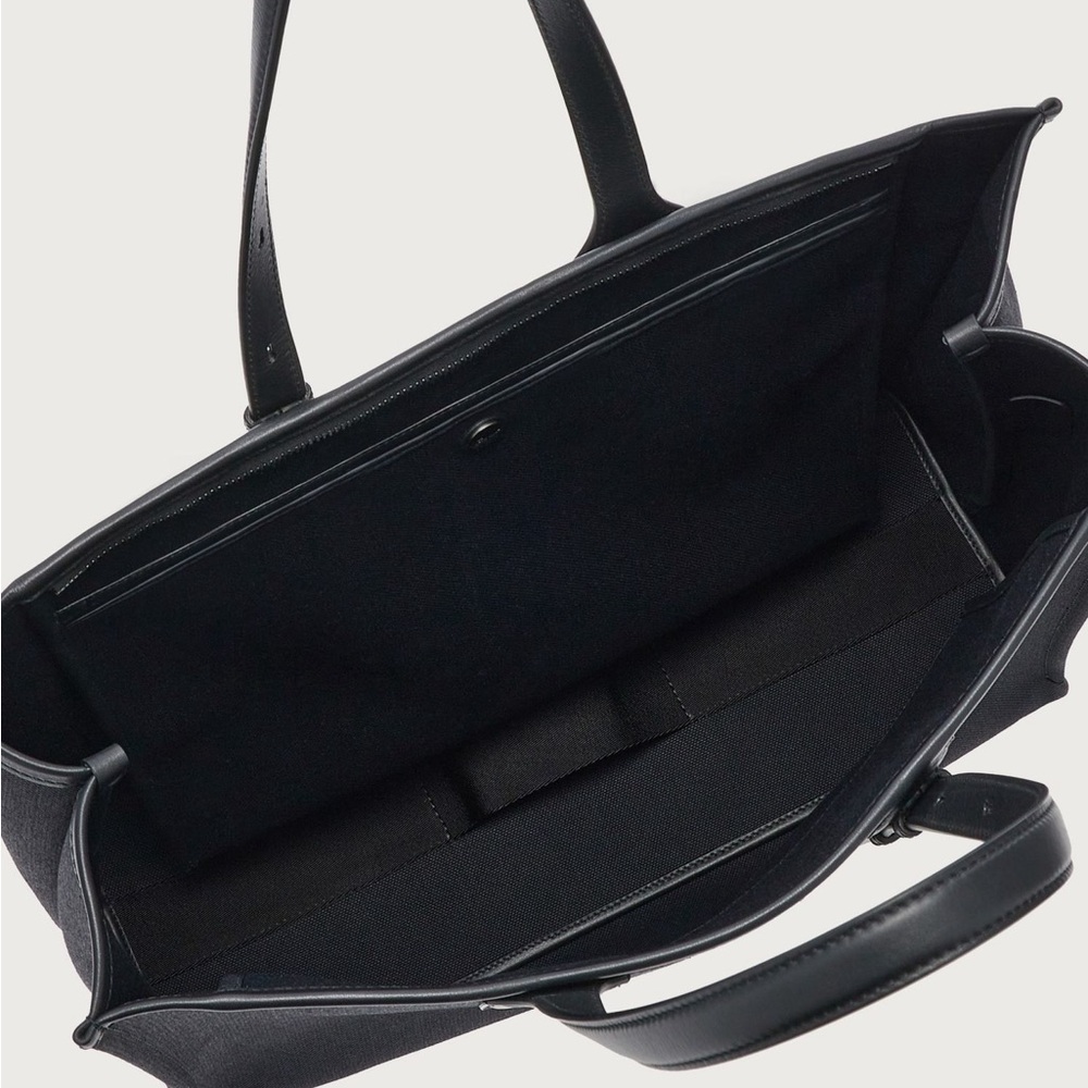 Salvatore Ferragamo Black Tote Bag made in Italy with dust bag - Picture 6 of 16